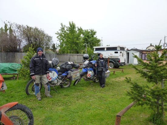 So sehen Weltreisende aus.
Näheres unter www.2aufreisen.de