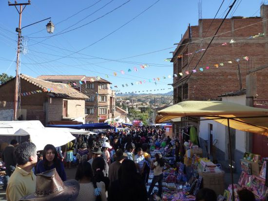 Buntes Treiben auf der Feria.