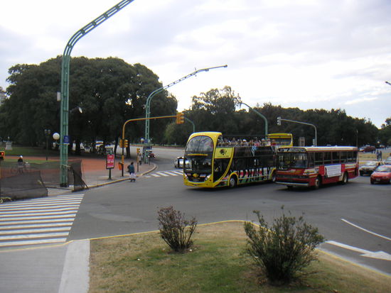 Die Erkundung von Buenos Aires per Doppeldecker.
