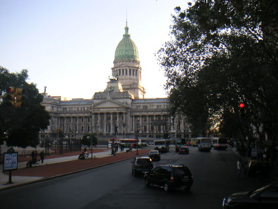 Es gibt viele schöne, alte Gebäude in Buenos Aires, das ist der Kongress.