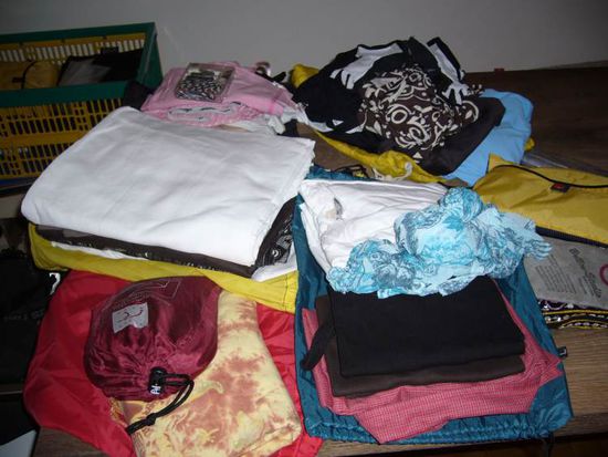 ...inkl. weißer Leinenhose für den Abend!