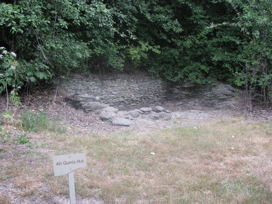 Von Ah Gum's Hütte ist nicht mehr viel übrig.