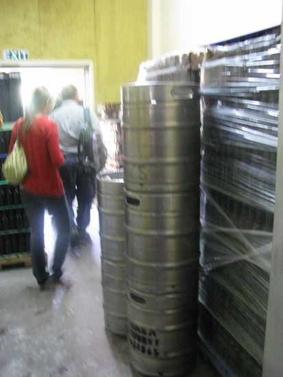 Natürlich gibt es auch Bierfässer.