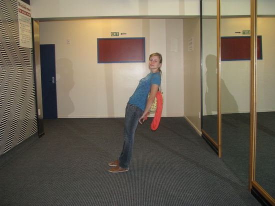 Steht Laura oder die Erde schief?