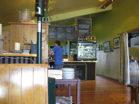 In einem Café in Te Anau zum Mittagessen.