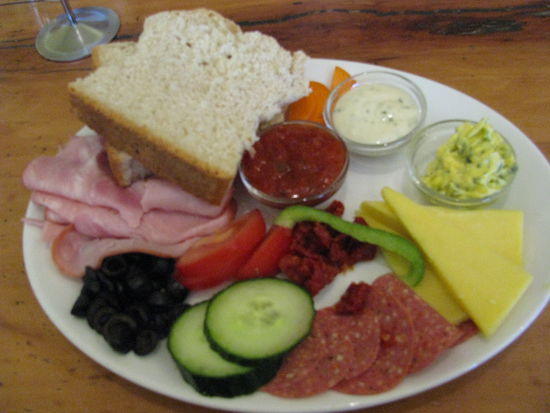 Eine neuseeländische Antipasti-Platte.