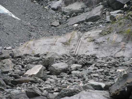 Diese Leiter mussten wir hoch.