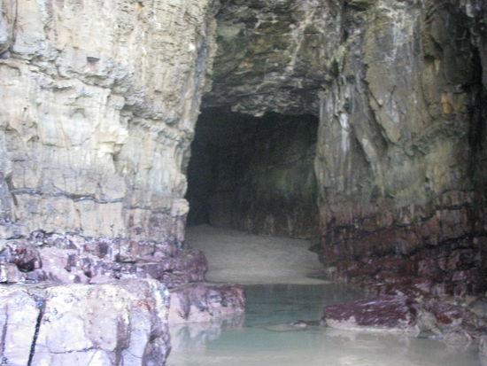 Die Höhle läuft voll.