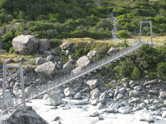Eine der Hängebrücken auf unserem Wanderweg.