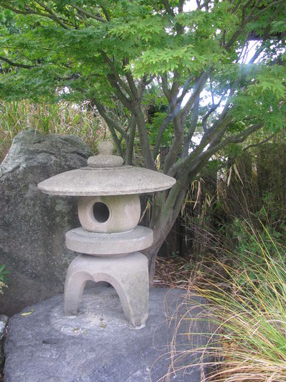 Am Eingang der Miyazu Gardens.