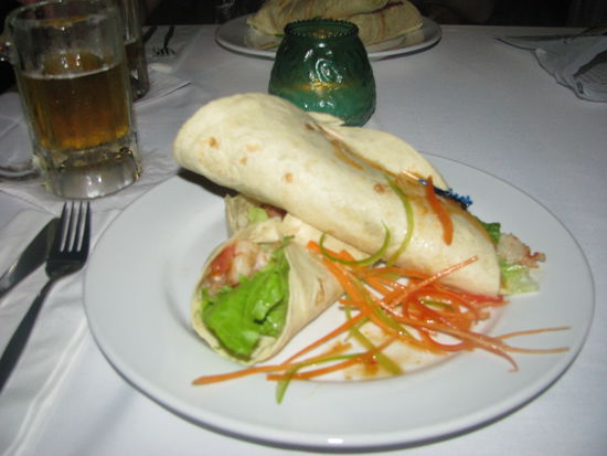 Unser feines Abendessen am Hafen.