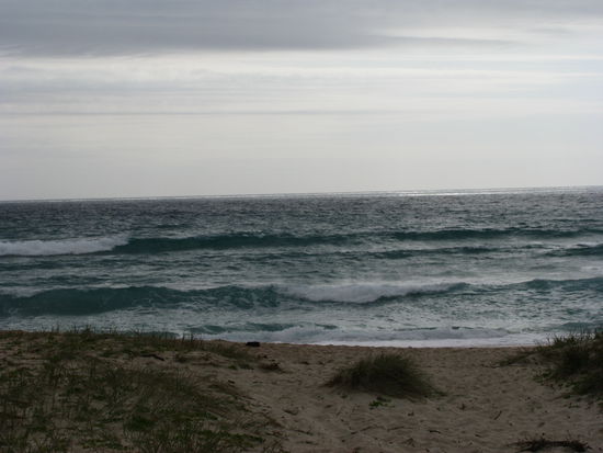 Starke Wellen auf dem Meer...Schwimmen kaum moeglich...