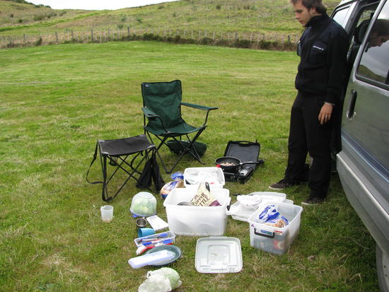 Beim Vorbereiten des Abendessens.