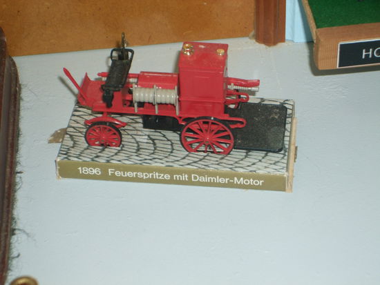 Auch deutsche Ausstellungsstuecke waren dabei.