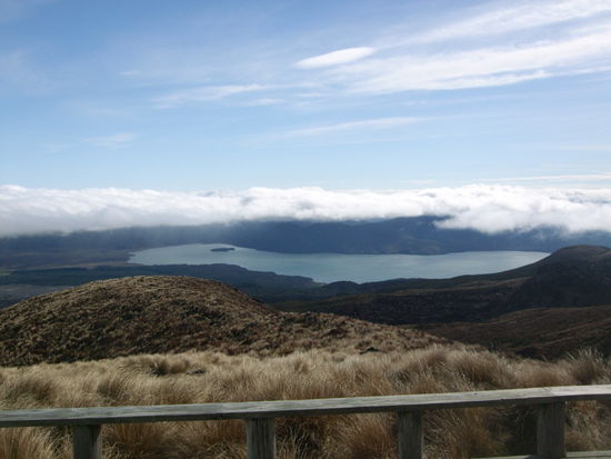 Ausblick von der Huette....ueber den Wolken.