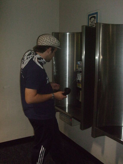 Erster (vergeblicher) Versuch mit Deutschland in Kontakt zu treten.