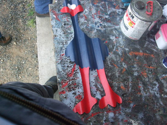 Die erste Ladung Farbe aufgetragen.