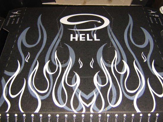 Der Pizzakarton mit Sarg zum Ausstanzen!