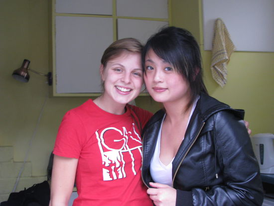 Laura und ihre Arbeitskollegin Maggie.