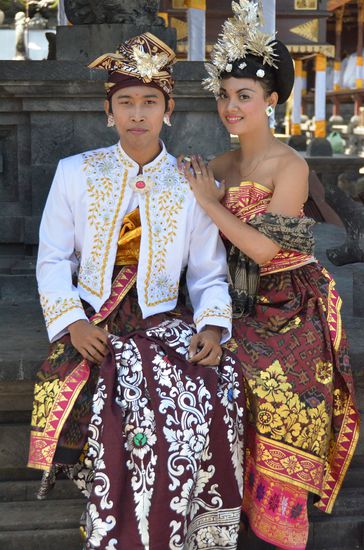 hier kommen alle verheirateten Paare 1 Woche nach der Hochzeit her um sich segnen zu lassen