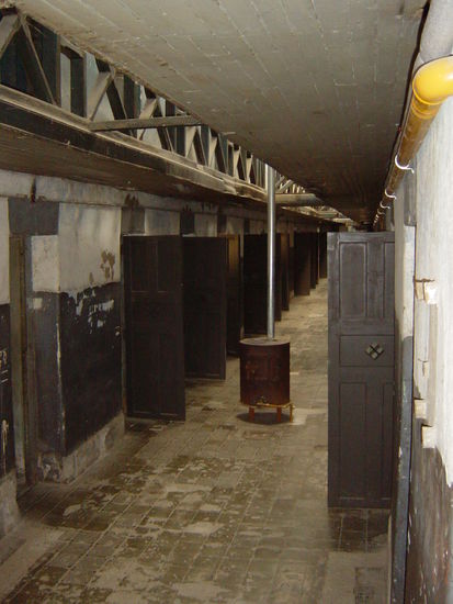 original erhaltener Gefängnisflügel