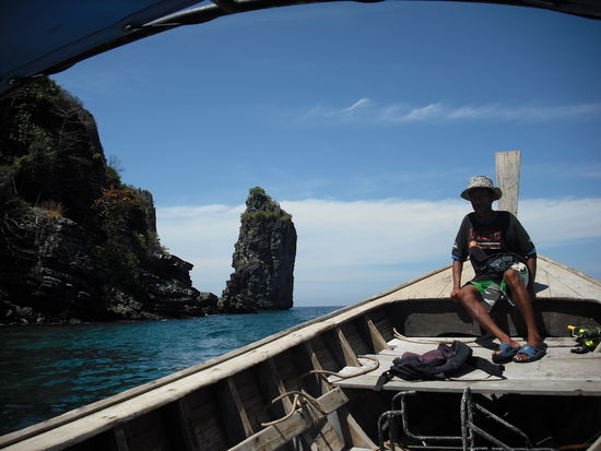 Wir wurden ueberall hingefuehrt in unserem privaten Boot