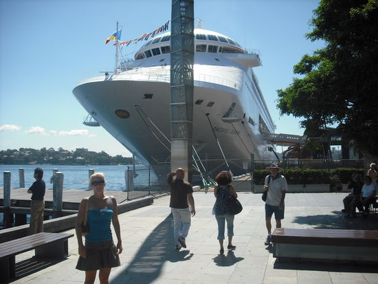 Pacific Dawn war der Name des Schiffes ist nun unterwegs zu den Fidschis