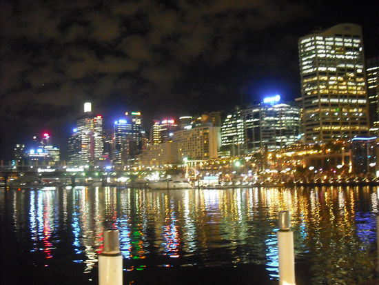Darling Harbour bei Nacht..sehr schoen
