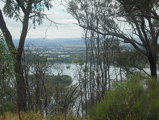 Um Canberra herum