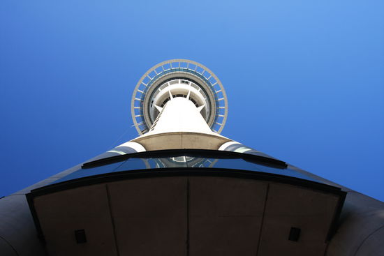 Sky Tower: Mit 328 m, das größte Gebäude der südlichen Hemisphäre.