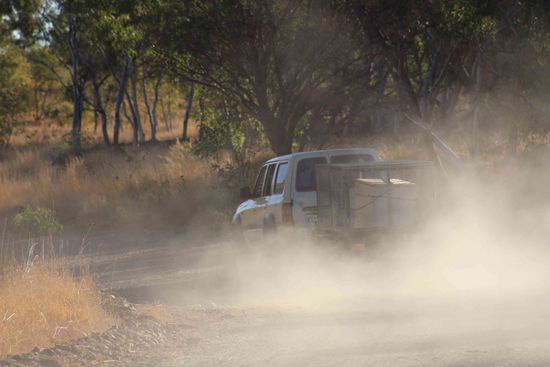 Keine Chance. Man frißt tonnenweise Staub im Outback.