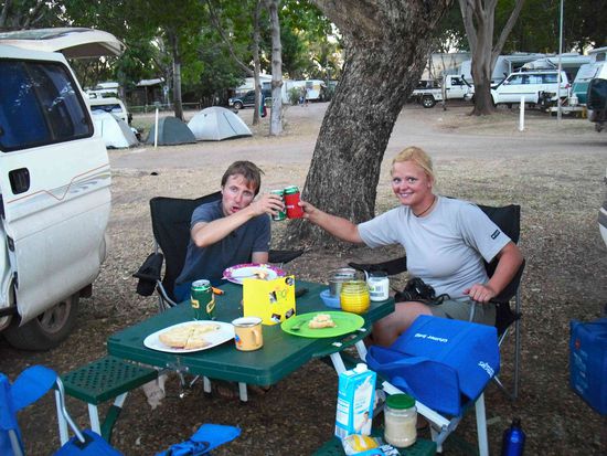 Da hab sogar ich eins der schrecklich billigen Dosenbiere getrunken ;o)