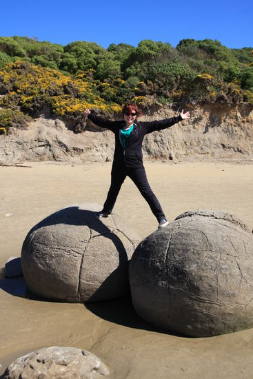 Belli &amp; die Morakaki Boulders zwischen Oamaru und Dunedin