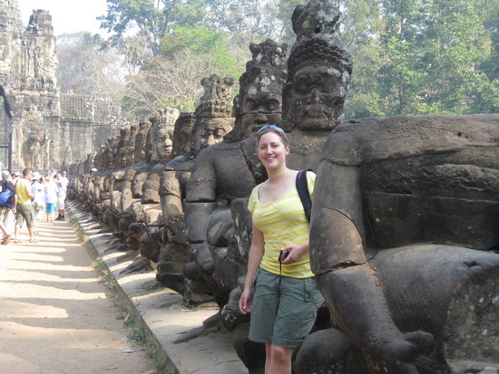 Bei Denise stehen wieder die Maenner Schlange...