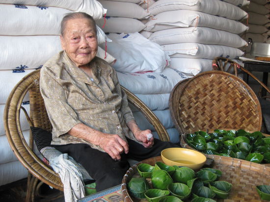 Ups, Sonne macht Falten?
Koennt Ihr Kathrin noch erkennen?