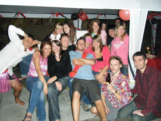 Pink Styled Valentinsday Abschieds BBQ