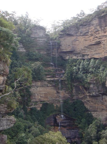 ...ein Wasserfall darf natuerlich nicht fehlen