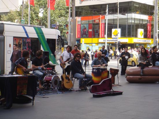 Eine richtig coole Band, die ursprünglich aus Neuseeland kommt: Bonjah