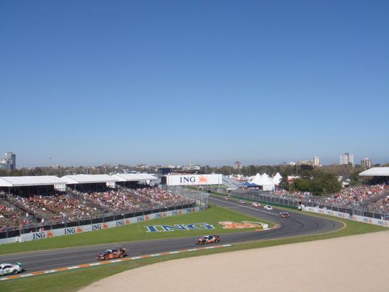 Das V8-Rennen vor dem eigentlichen Start