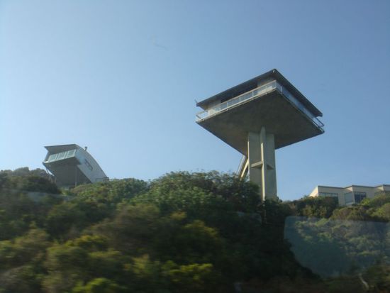 Das einzige Haus, was bei einem schweren Brand vor ca. 15 Jahren, unberührt blieb