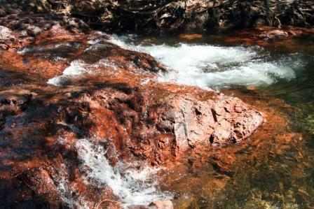 bei den Buley Rockholes, wunderschön zum Baden