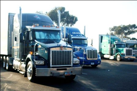 auf dem Weg nach San Diego fuhren wir an hunderten von Trucks vorbei
