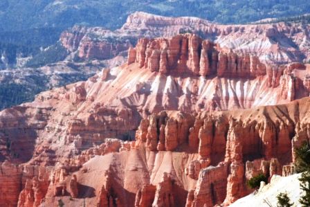 Auch machten wir noch einen Stopp beim Cedar Breaks National Monument!