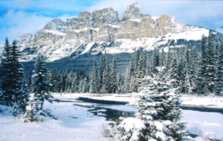 Castle Mountain - so sieht er auf dem Bild aus wenn er sichtbar ist, .....