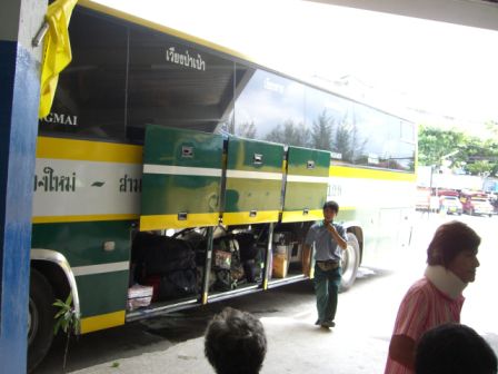 mit dem Bus geht's noch weiter in den Norden