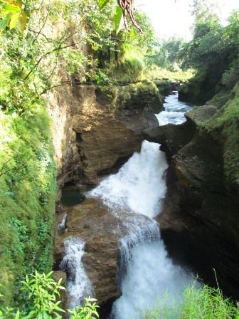 Davis Falls - Hier verschwindet der Fluss in einem Loch und fliest gut 500m unterirdisch weiter bevor er wieder raus kommt an die Oberfläche.