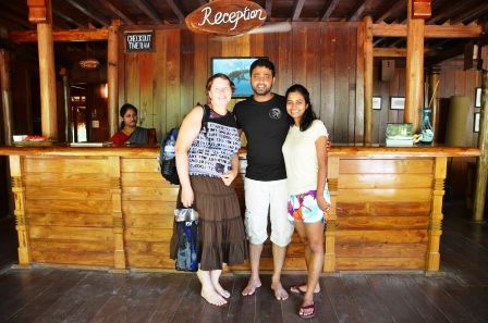 mit Sandeep und Nisha beim Havelock Resort am Beach #7