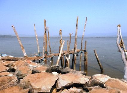 hier ankern normal die Fischerboote