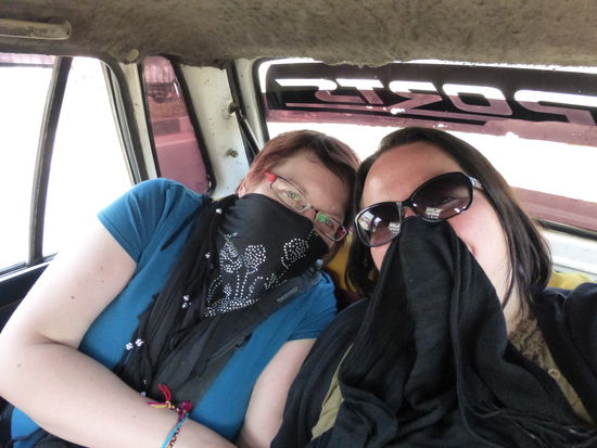 selbst während der Fahrt roch man den Benzin im Auto