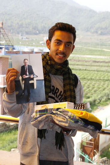 Kumar ist einer der Ältesten hier, er beendet gerade die Schule und beginnt im Mai eine Ausbildung im Gastgewerbe, sein Ziel ist es Manager für ein Hotel zu werden!